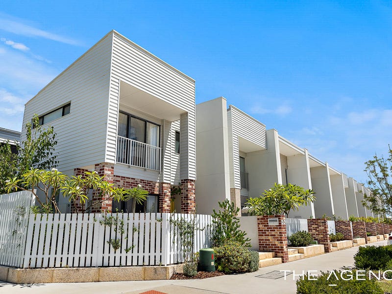 Contemporary multi-unit townhouses